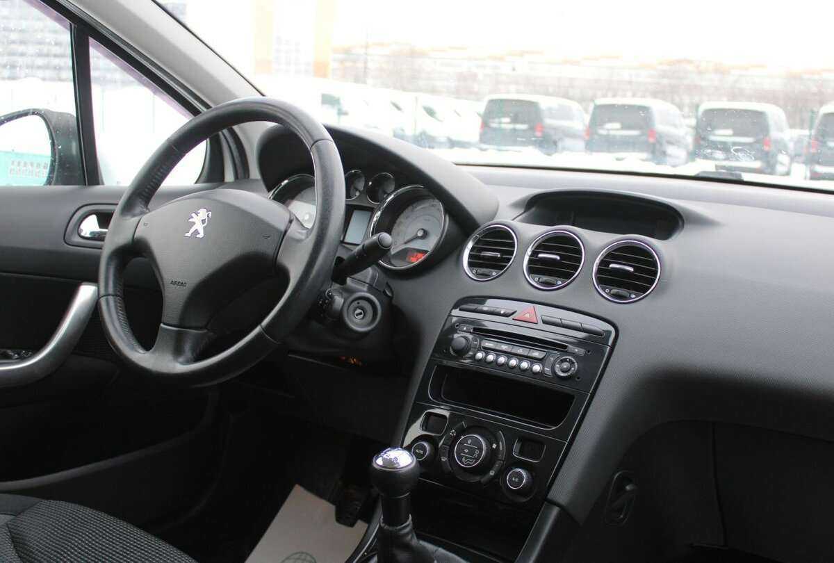 Peugeot 408 2014 года с пробегом. Фото: #6