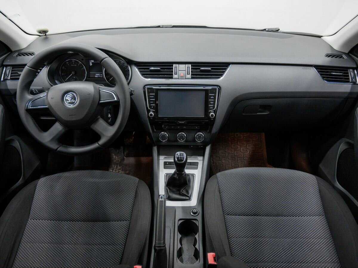 Skoda Octavia 2013 года с пробегом. Фото: #9