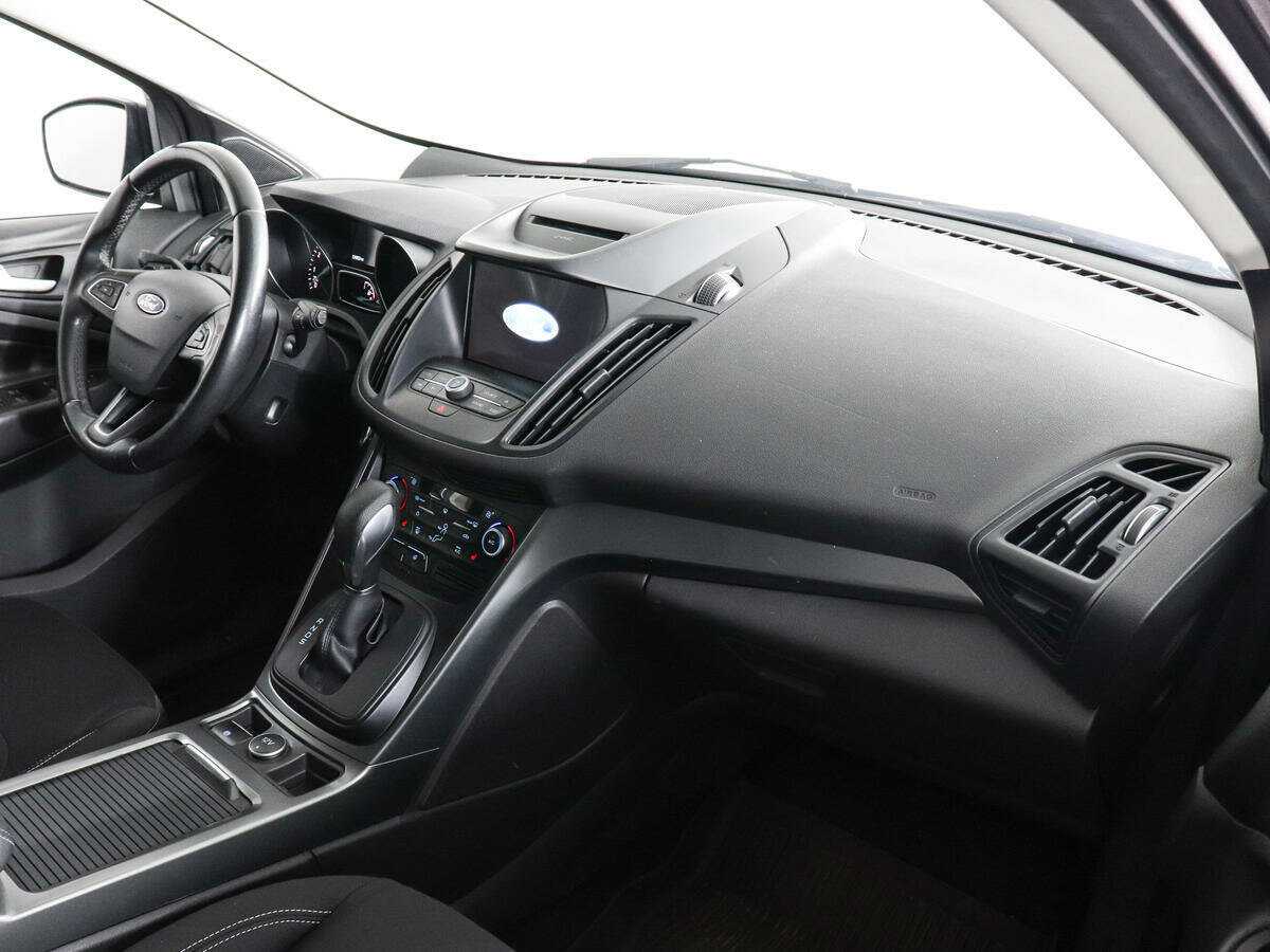 Ford Kuga 2018 года с пробегом. Фото: #9