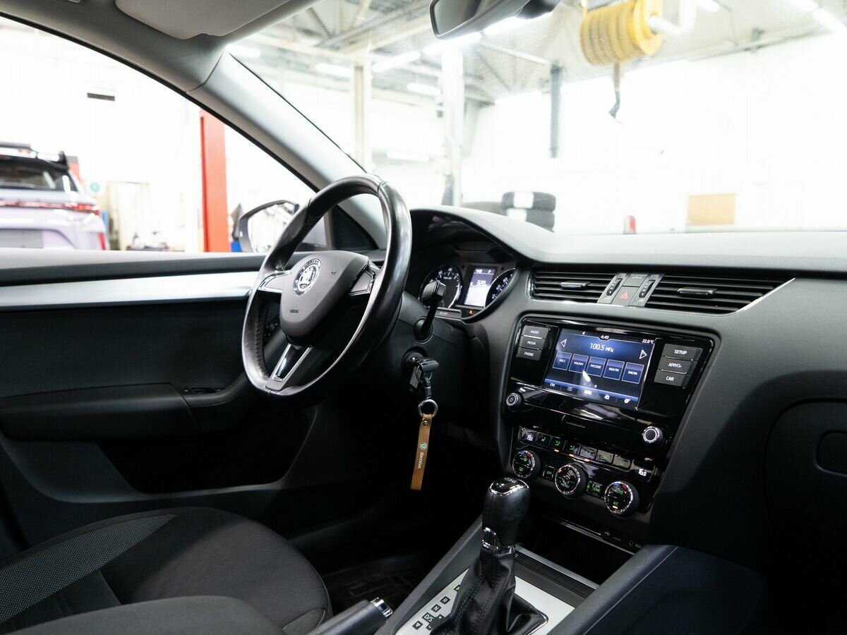 Skoda Octavia 2018 года с пробегом. Фото: #15