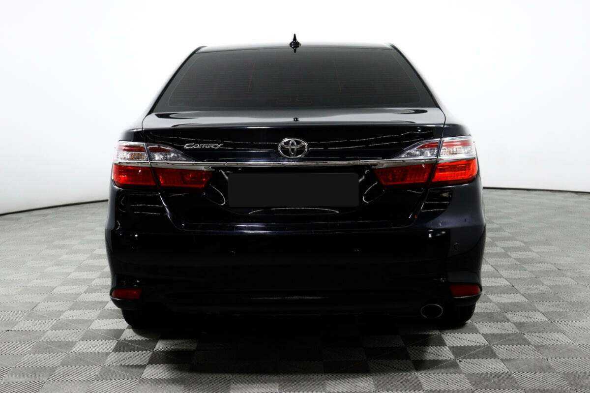 Toyota Camry 2017 года с пробегом. Фото: #5