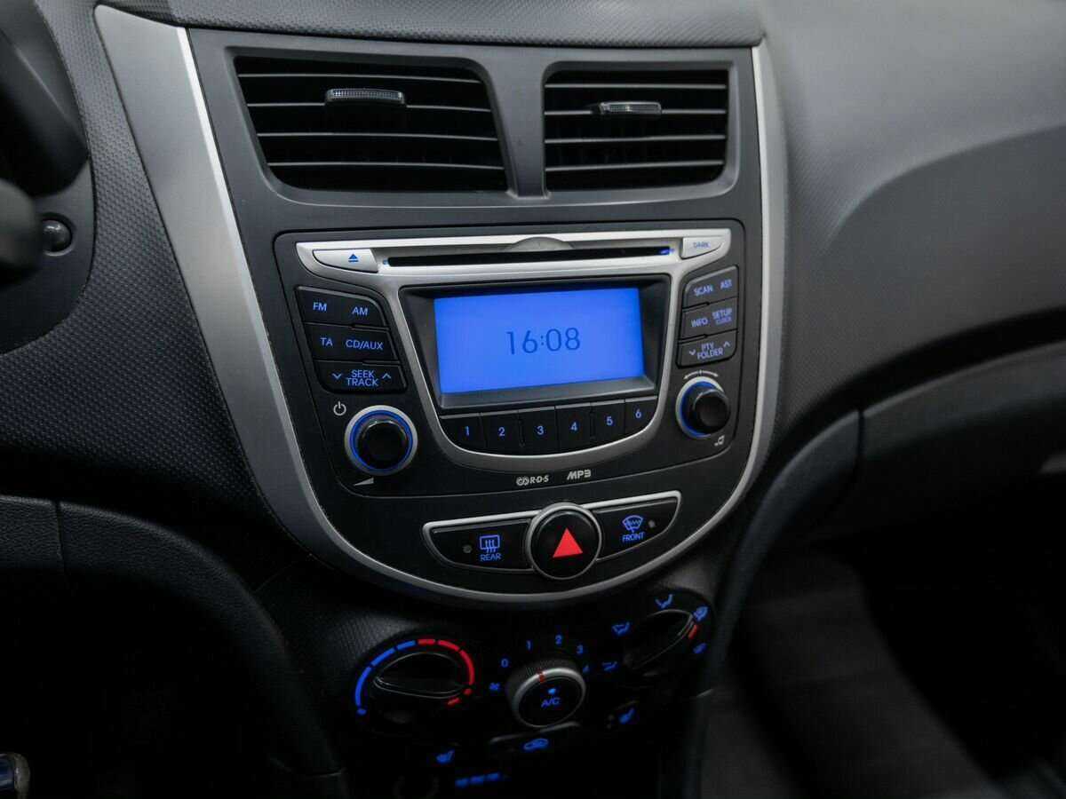 Hyundai Solaris 2012 года с пробегом. Фото: #19