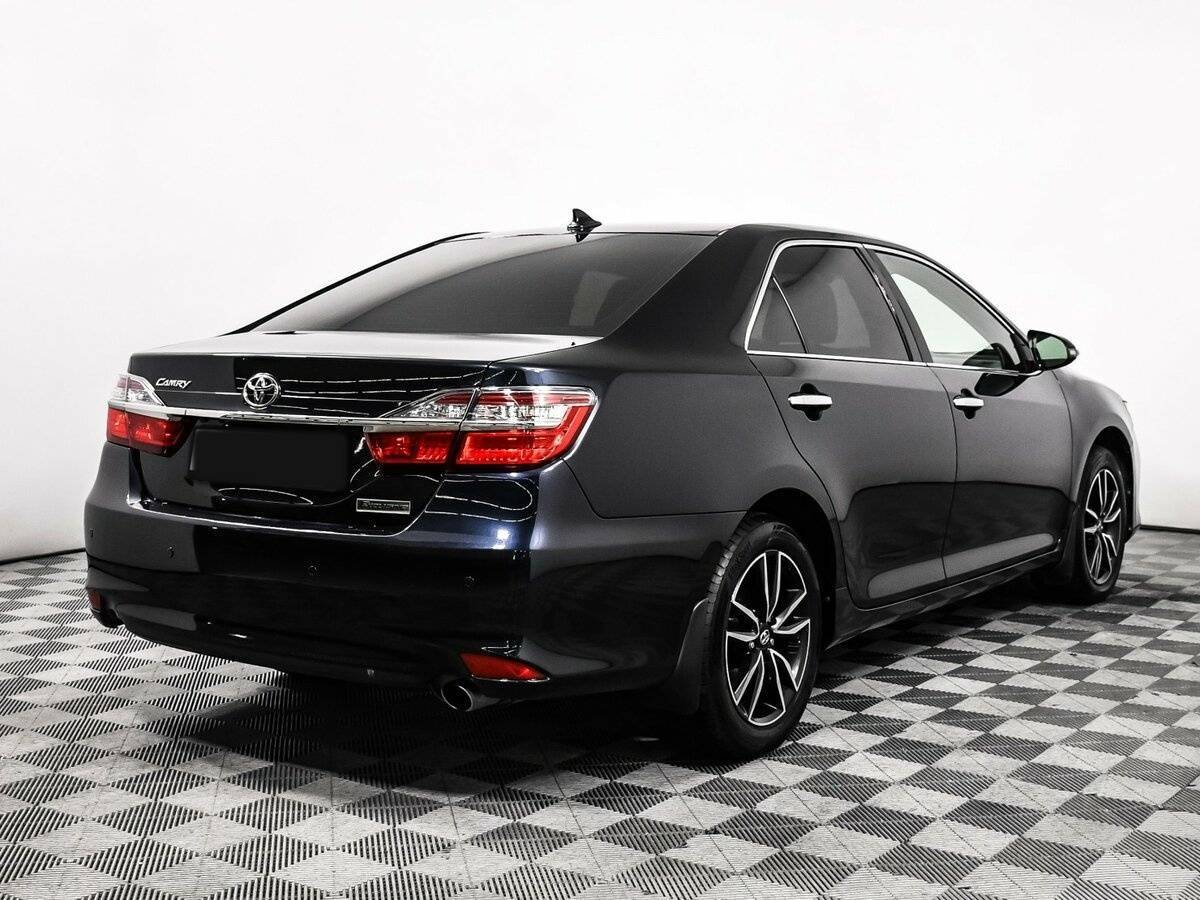 Toyota Camry 2017 года с пробегом. Фото: #3