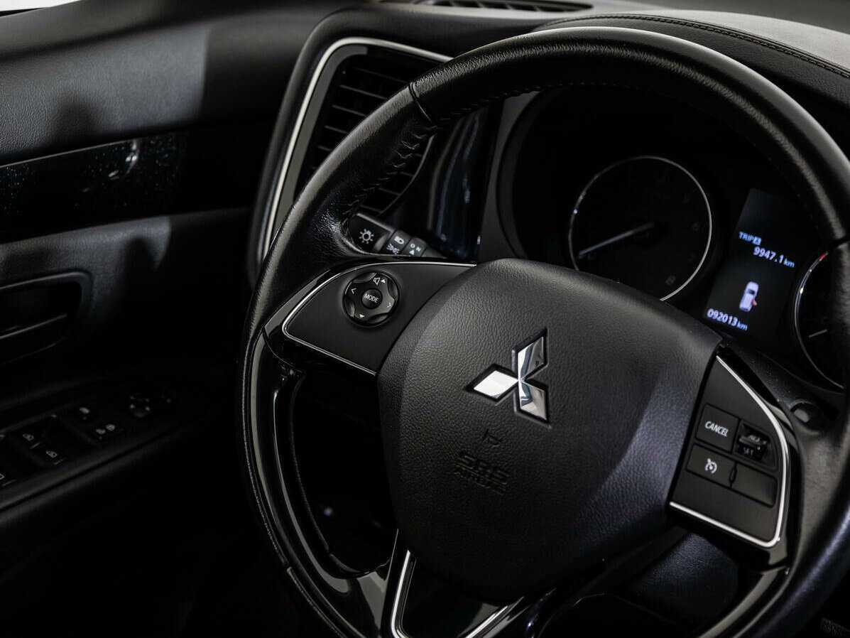 Mitsubishi Outlander 2020 года с пробегом. Фото: #11