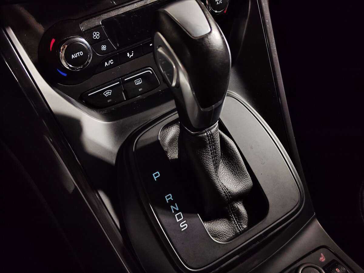 Ford Kuga 2015 года с пробегом. Фото: #15