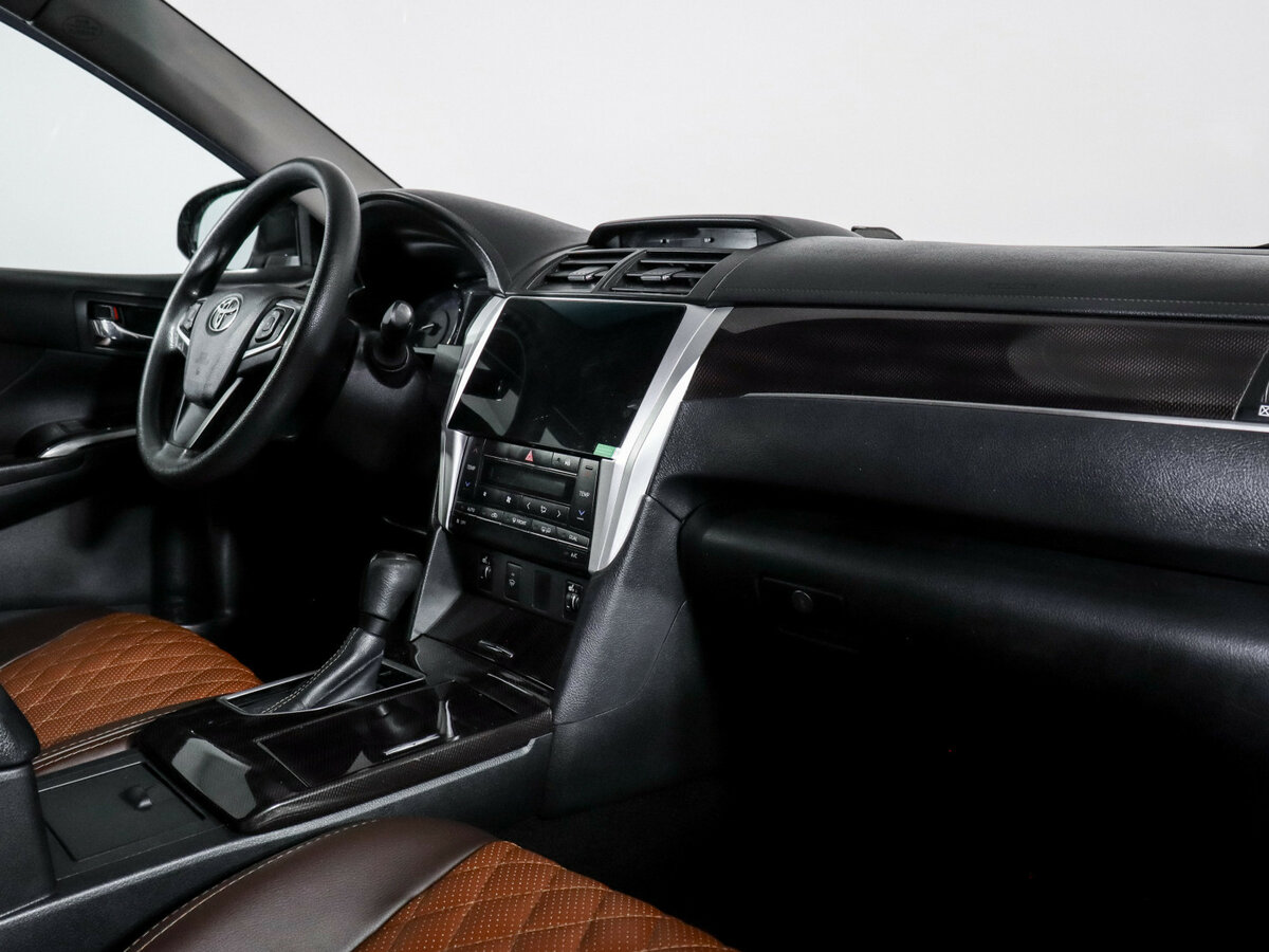Toyota Camry 2016 года с пробегом. Фото: #6