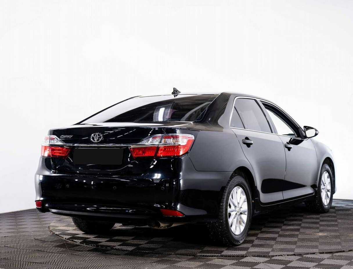 Toyota Camry 2018 года с пробегом. Фото: #5