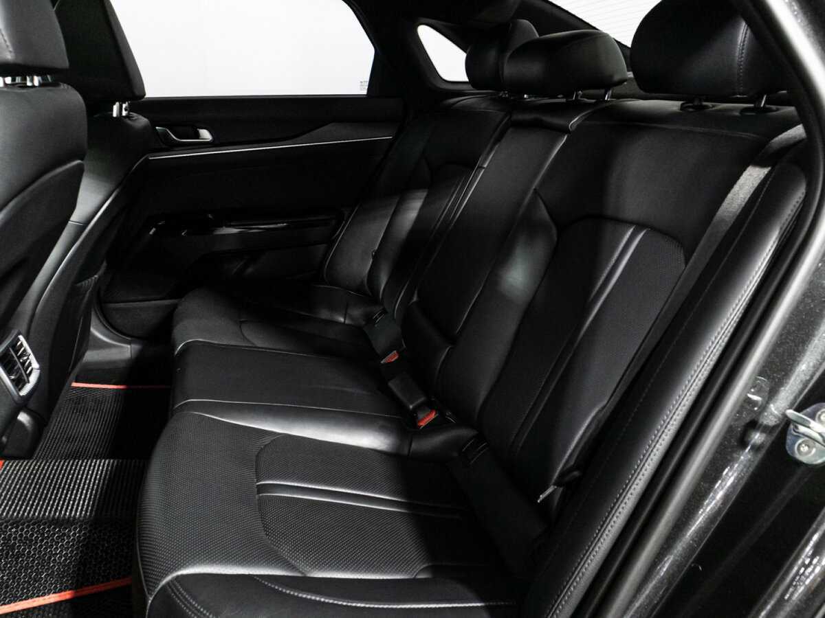 Kia K5 2021 года с пробегом. Фото: #9