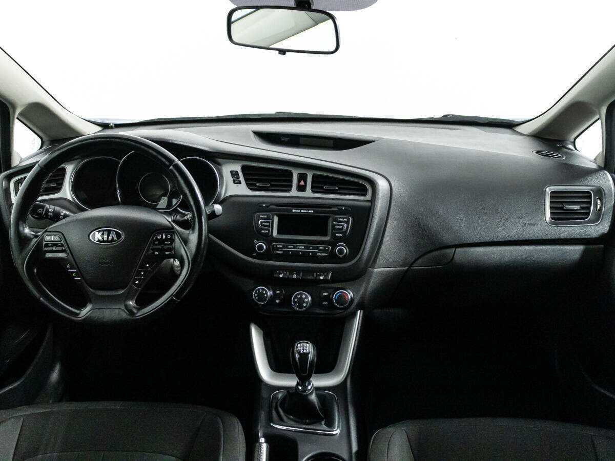 Kia Ceed 2013 года с пробегом. Фото: #12