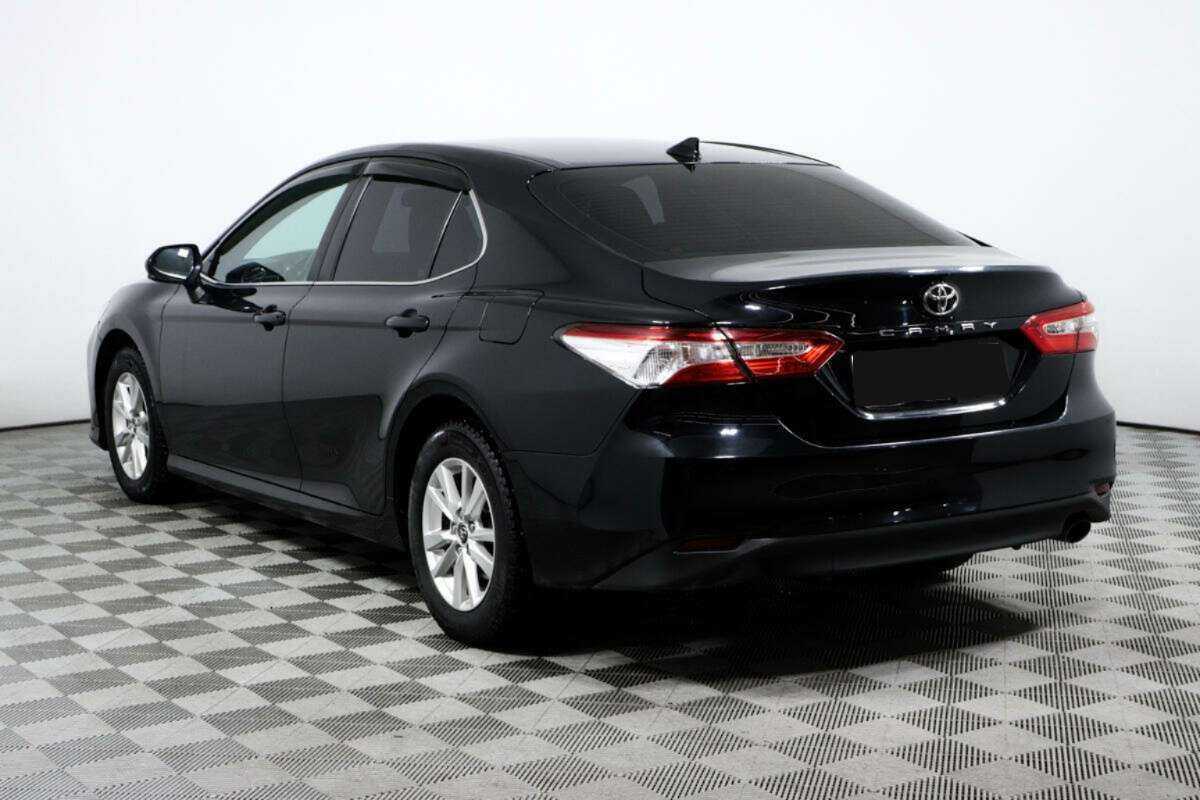 Toyota Camry 2019 года с пробегом. Фото: #6