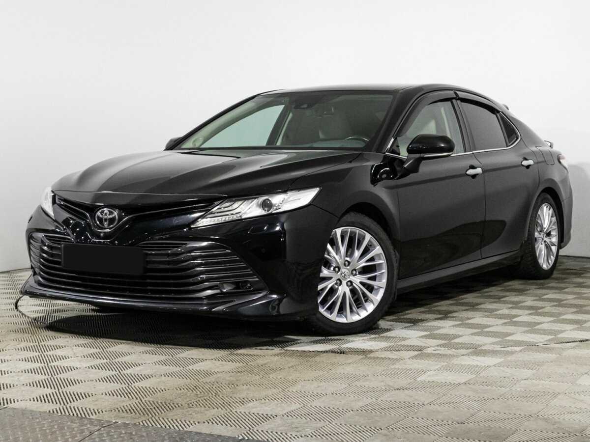 Toyota Camry 2018 года с пробегом. Посмотреть фото