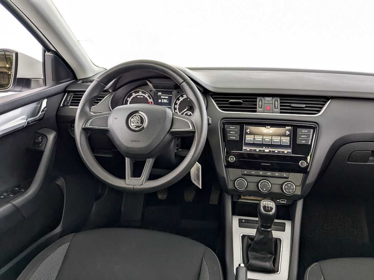 Skoda Octavia 2019 года с пробегом. Фото: #20
