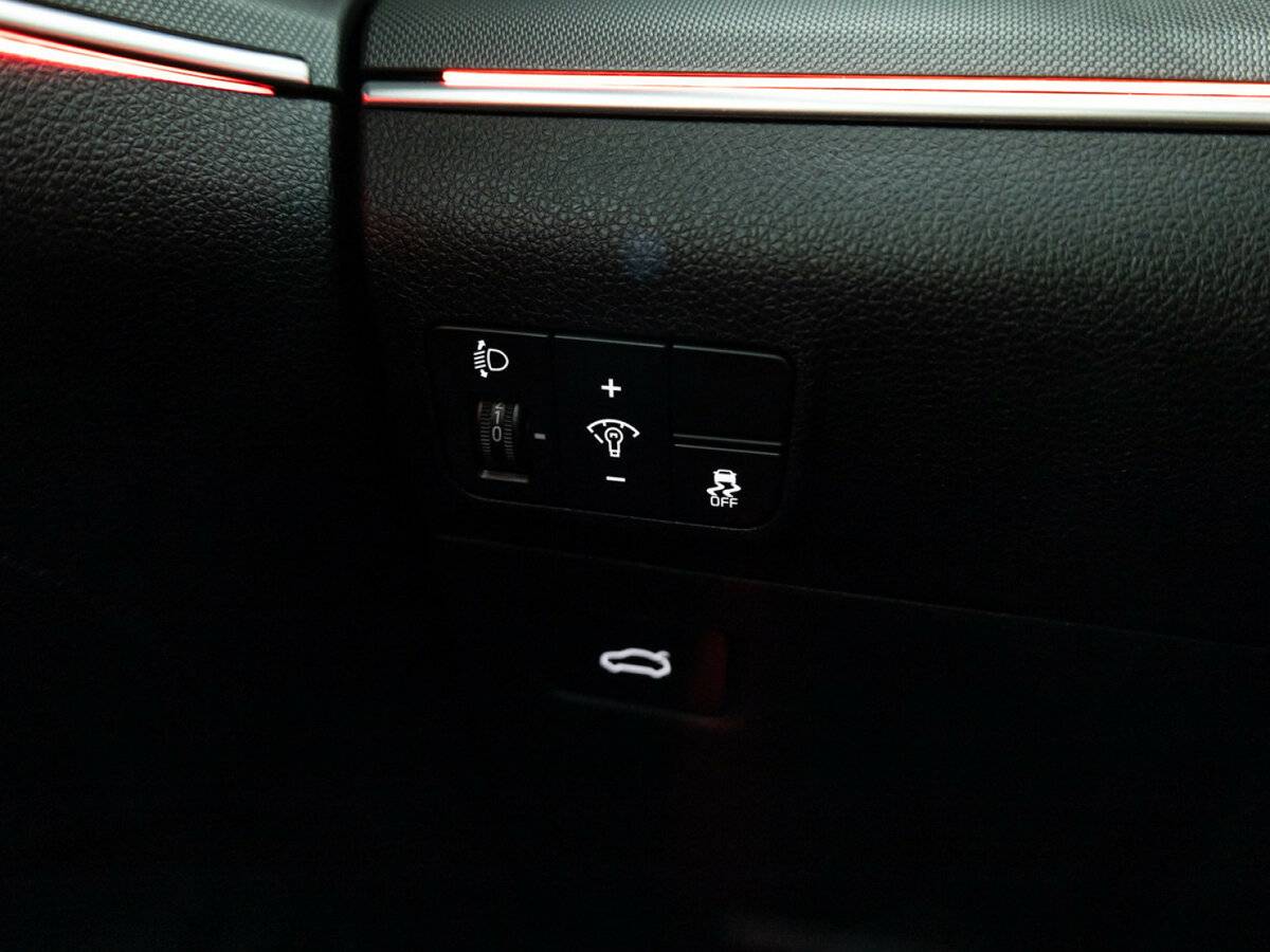 Kia K5 2020 года с пробегом. Фото: #20