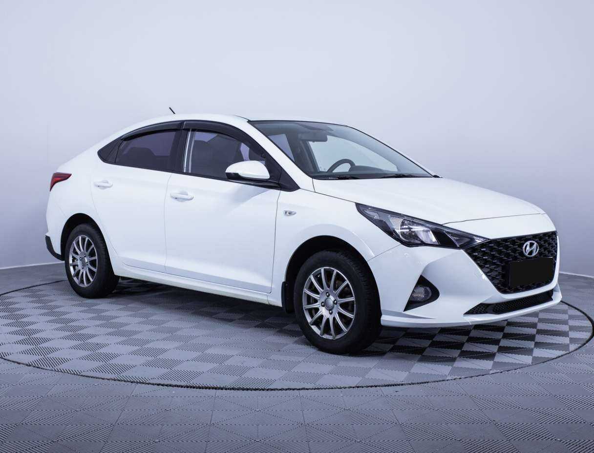 Hyundai Solaris 2021 года с пробегом. Фото: #2