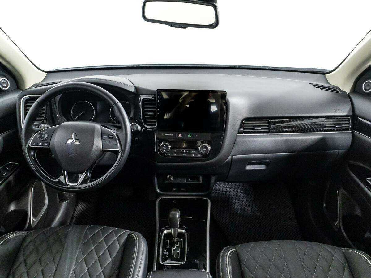 Mitsubishi Outlander 2022 года с пробегом. Фото: #11