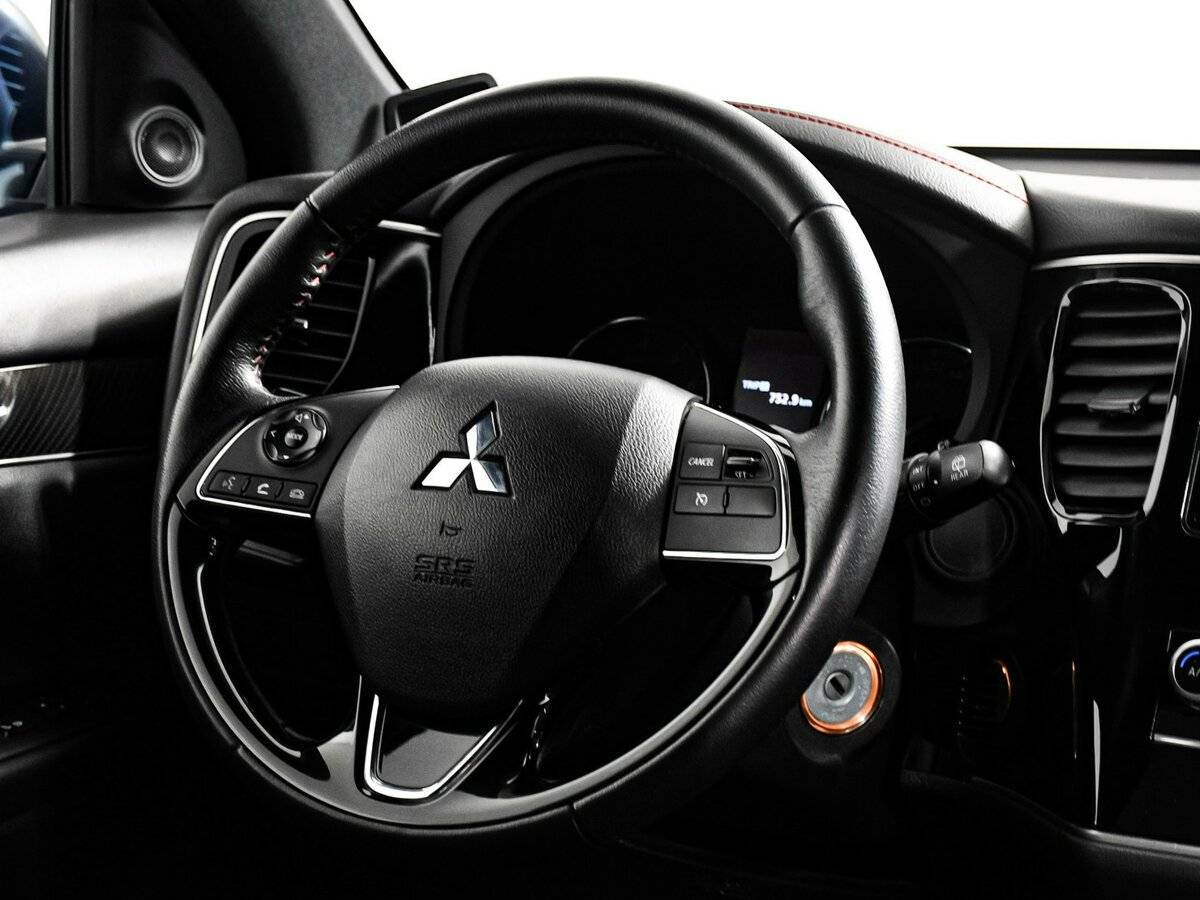 Mitsubishi Outlander 2020 года с пробегом. Фото: #10