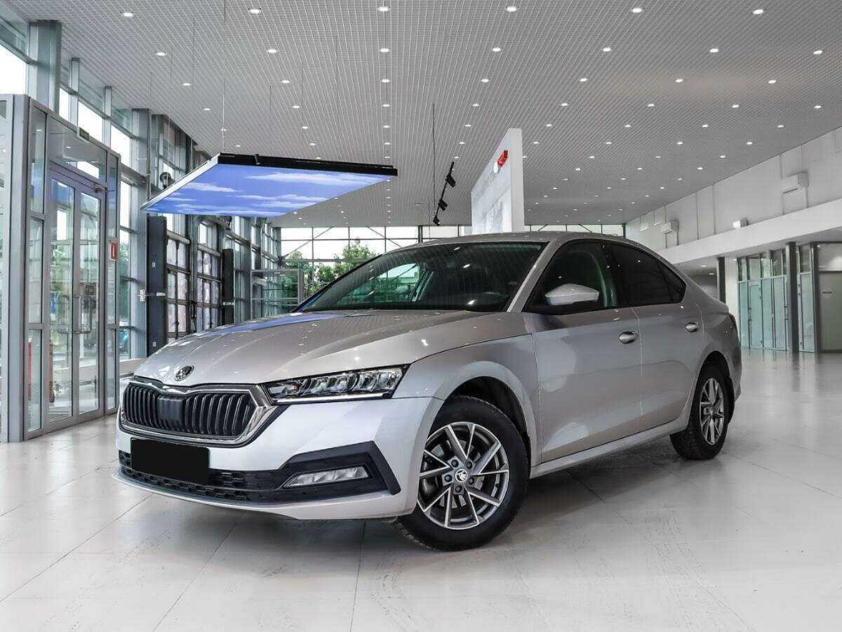 Skoda Octavia 2021 года с пробегом. Посмотреть фото