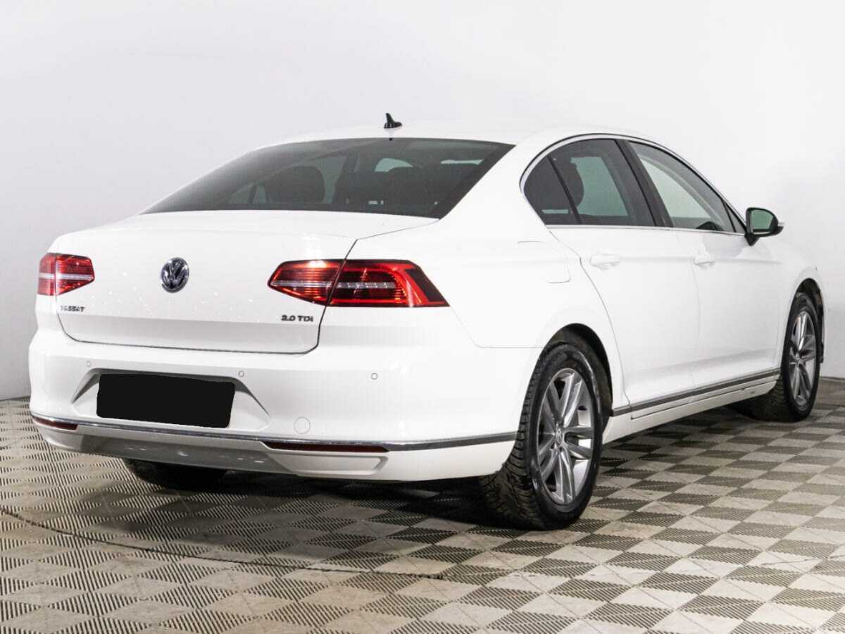 Volkswagen Passat 2017 года с пробегом. Фото: #4