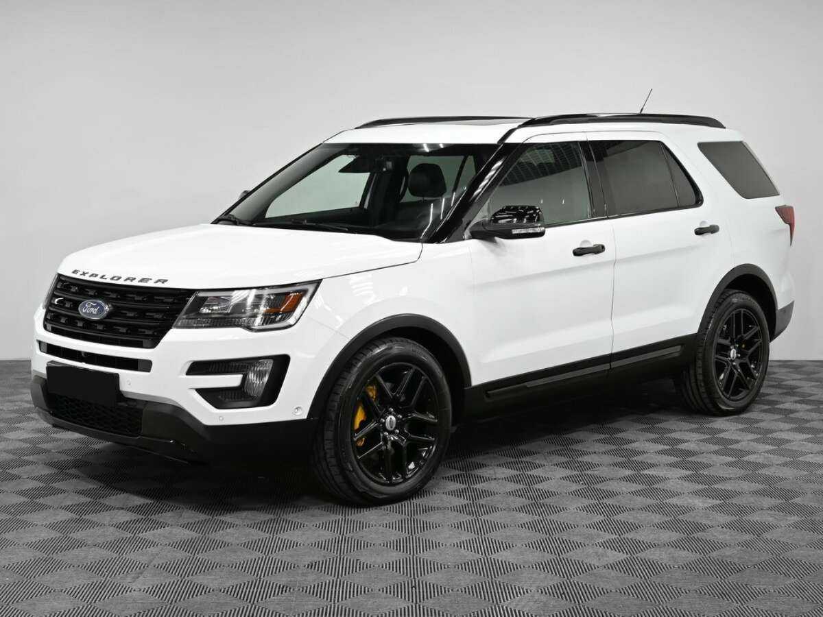 Ford Explorer 2015 года с пробегом. Посмотреть фото