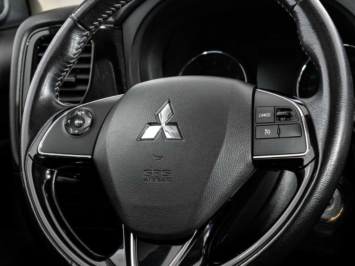 Mitsubishi Outlander 2018 года с пробегом. Фото: #9