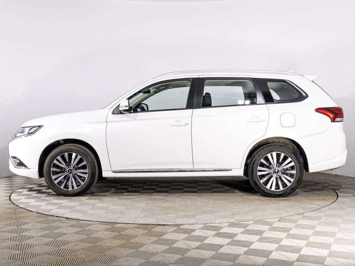 Mitsubishi Outlander 2022 года с пробегом. Фото: #6