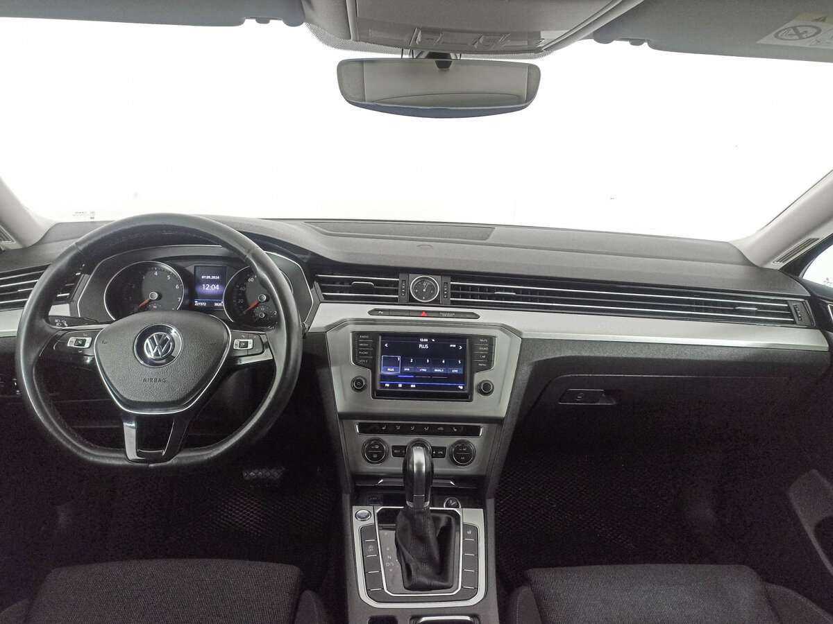 Volkswagen Passat 2016 года с пробегом. Фото: #11