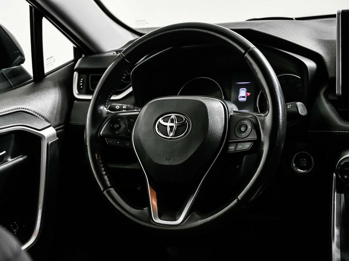 Toyota RAV4 2020 года с пробегом. Фото: #15