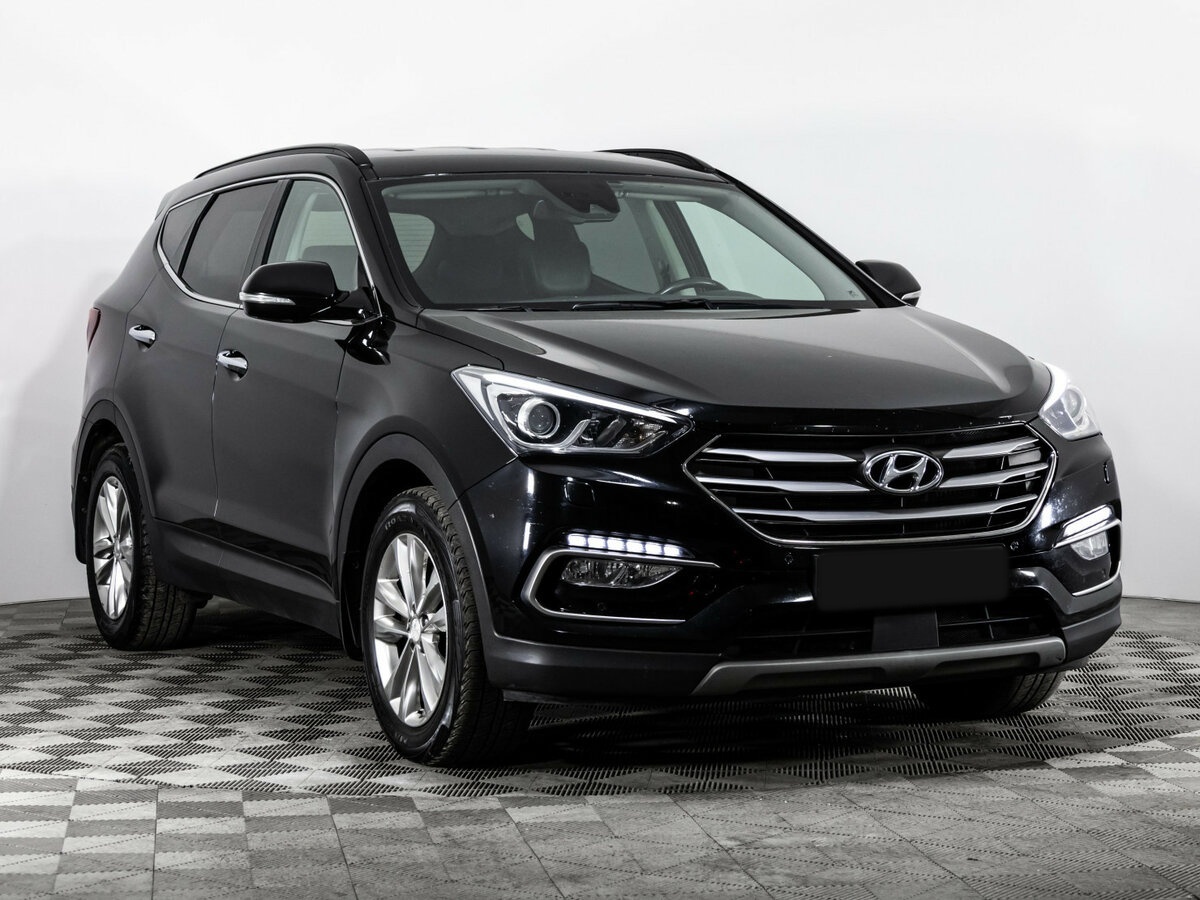 Hyundai Santa Fe 2018 года с пробегом. Фото: #2