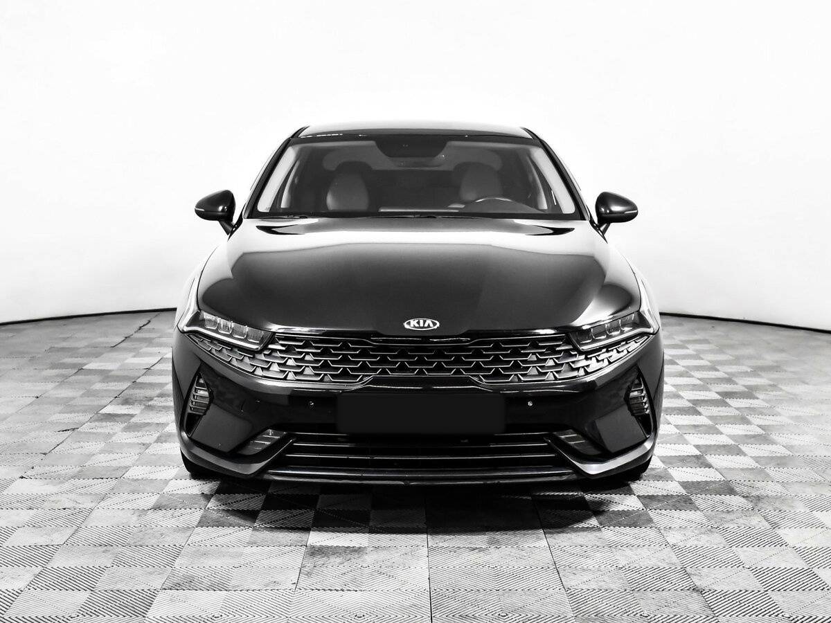 Kia K5 2021 года с пробегом. Фото: #1