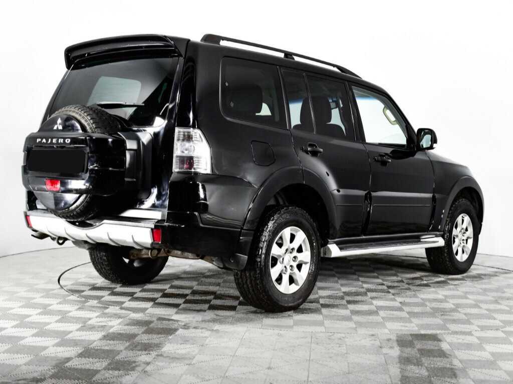 Mitsubishi Pajero 2014 года с пробегом. Фото: #4