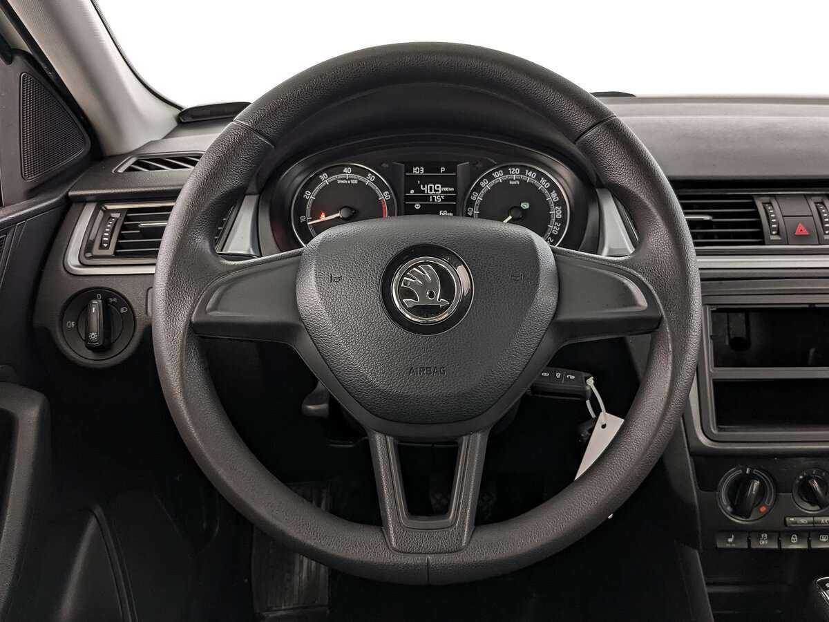 Skoda Rapid 2018 года с пробегом. Фото: #17