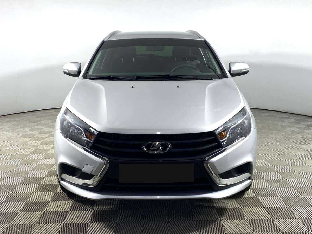 Lada (ВАЗ) Vesta 2021 года с пробегом. Фото: #1