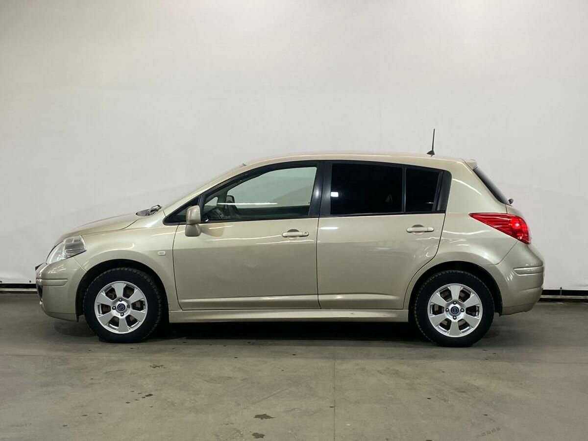 Nissan Tiida 2013 года с пробегом. Фото: #7