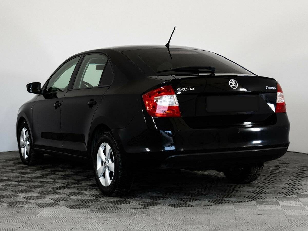 Skoda Rapid 2015 года с пробегом. Фото: #6