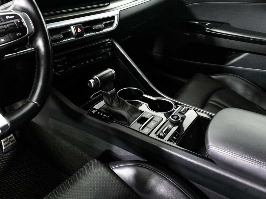 Kia K5 2021 года с пробегом. Фото: #18