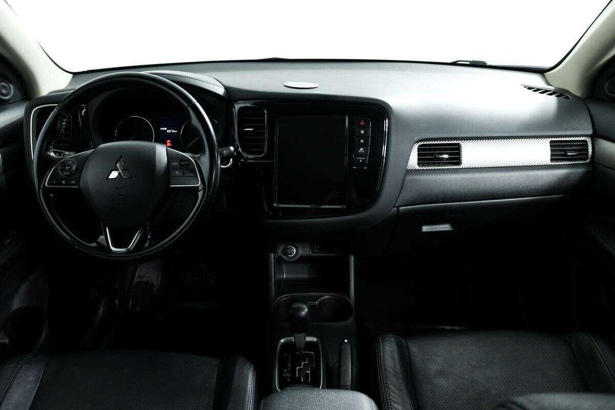Mitsubishi Outlander 2015 года с пробегом. Фото: #10