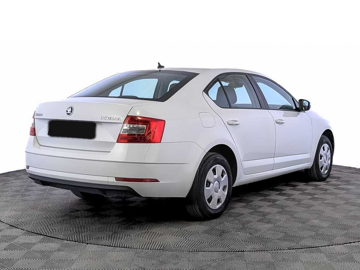 Skoda Octavia 2019 года с пробегом. Фото: #4