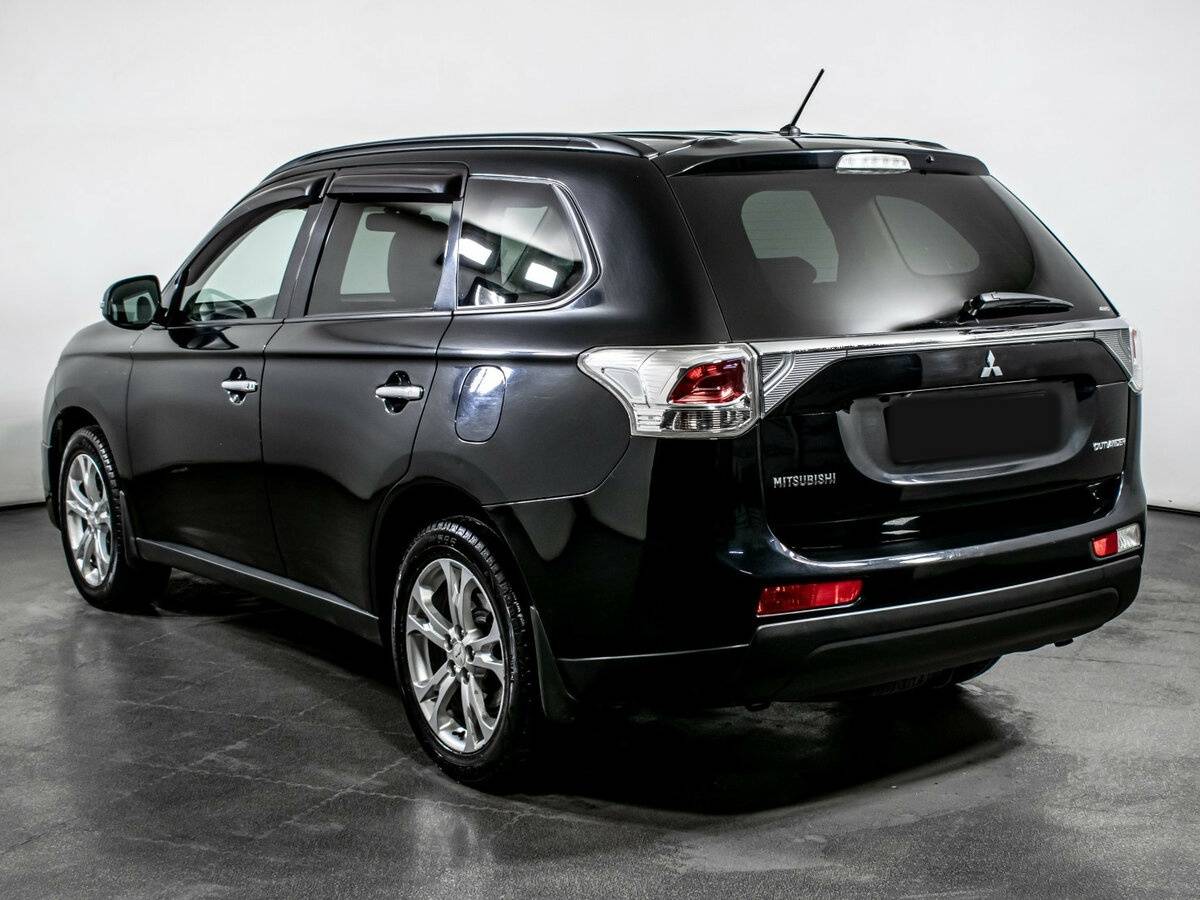 Mitsubishi Outlander 2013 года с пробегом. Фото: #6