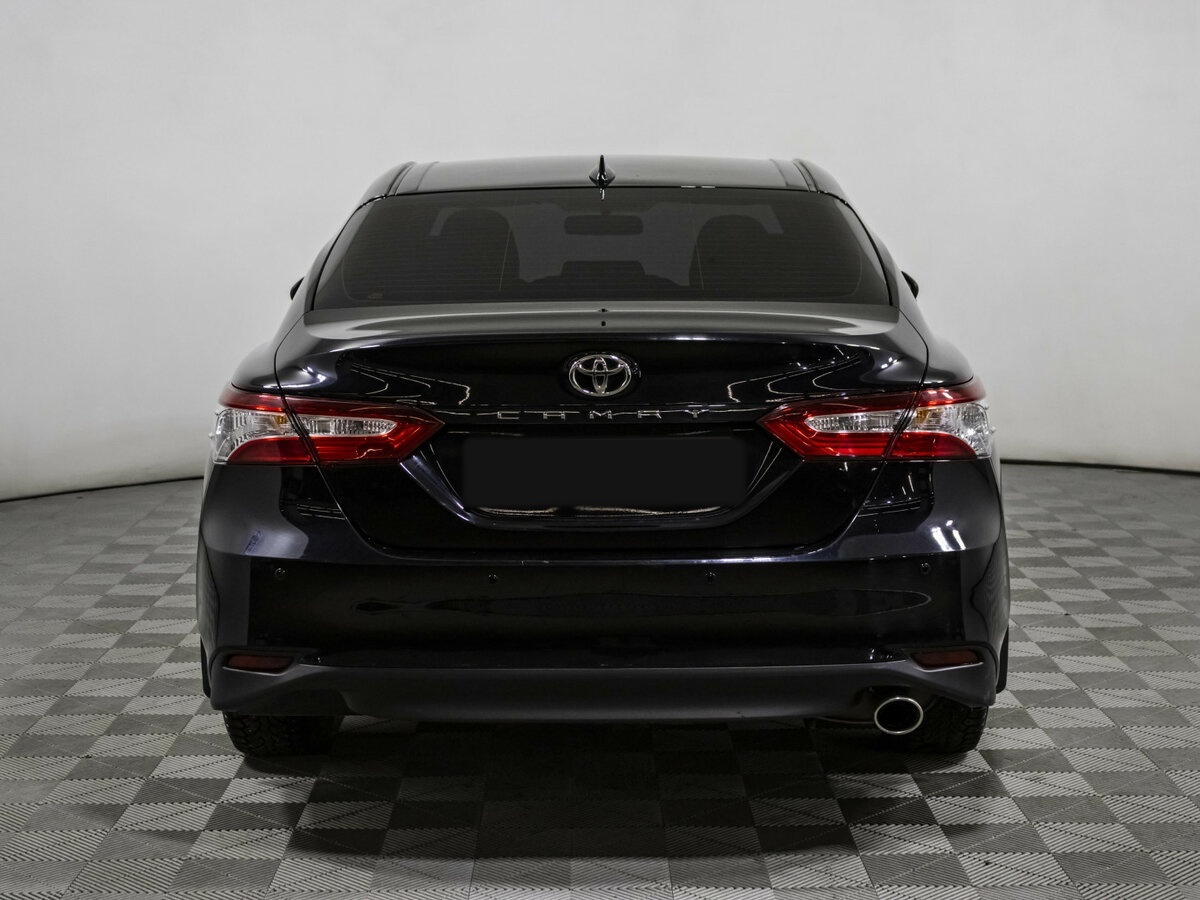 Toyota Camry 2021 года с пробегом. Фото: #4