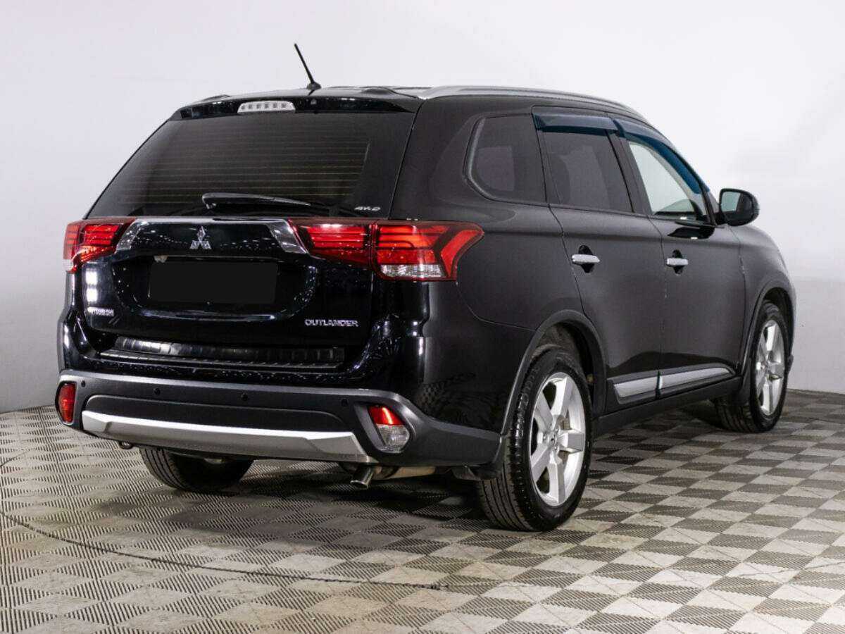 Mitsubishi Outlander 2016 года с пробегом. Фото: #4