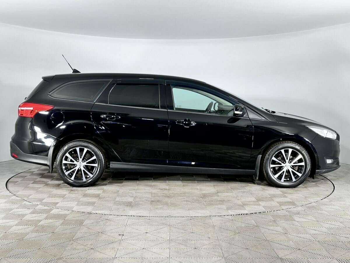 Ford Focus 2017 года с пробегом. Фото: #4