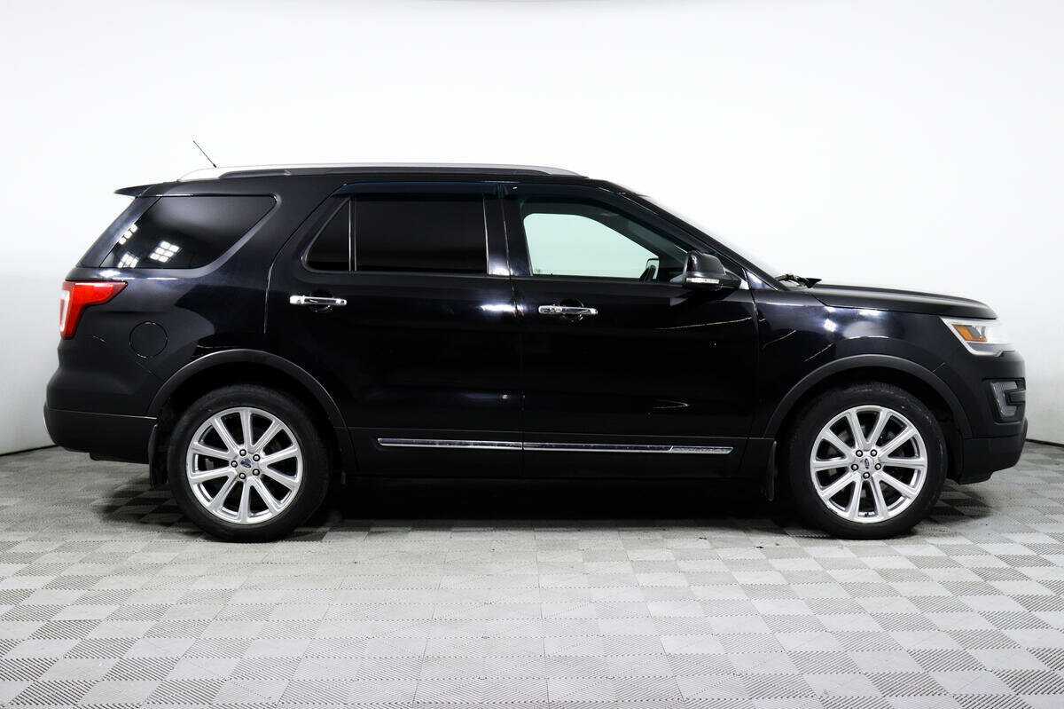 Ford Explorer 2015 года с пробегом. Фото: #3