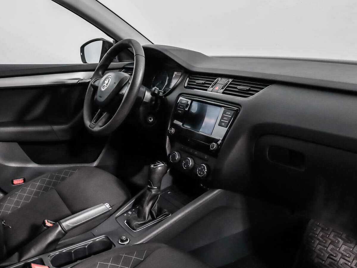 Skoda Octavia 2017 года с пробегом. Фото: #10