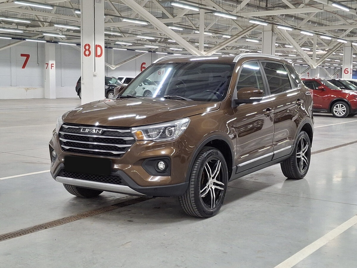 Lifan X70 2018 года с пробегом. Посмотреть фото
