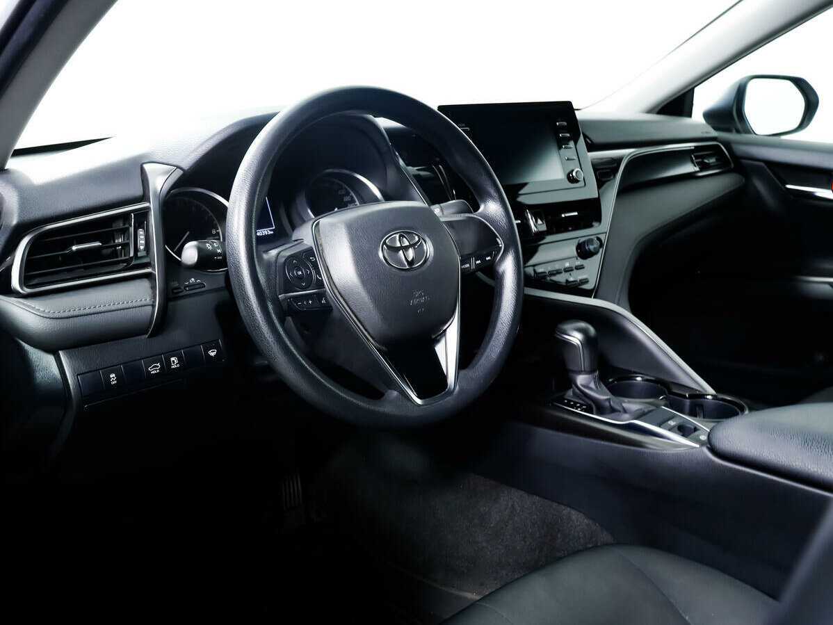 Toyota Camry 2021 года с пробегом. Фото: #11