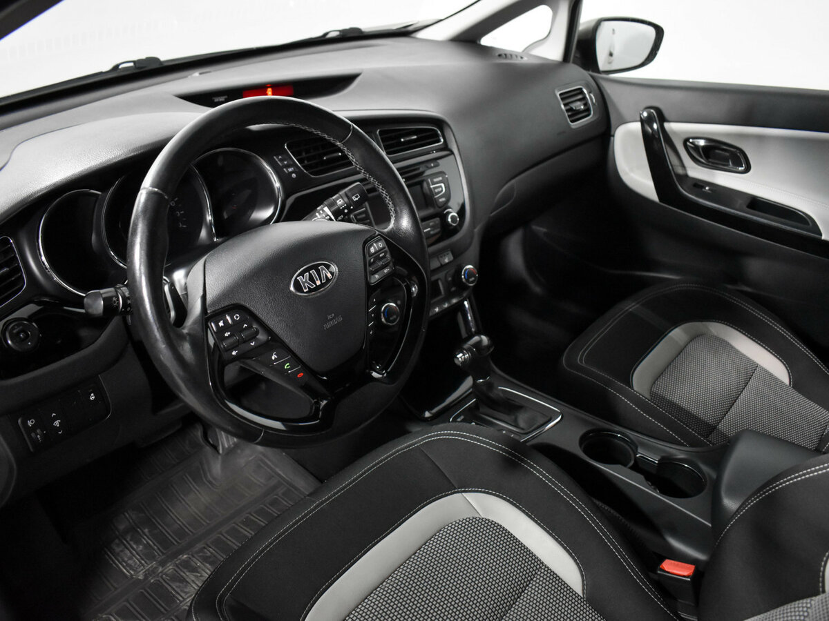 Kia Ceed 2012 года с пробегом. Фото: #8