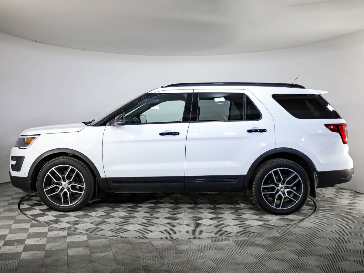 Ford Explorer 2015 года с пробегом. Фото: #7