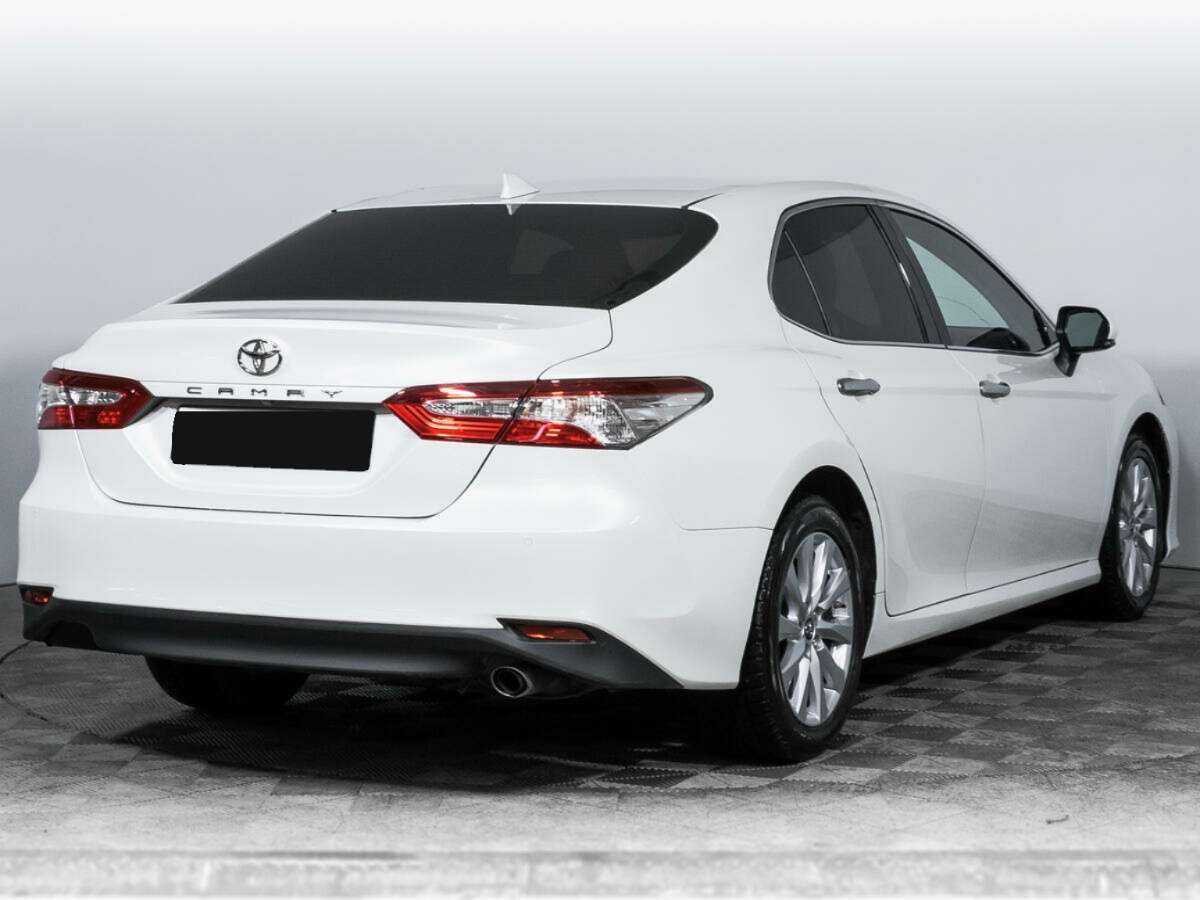 Toyota Camry 2019 года с пробегом. Фото: #4