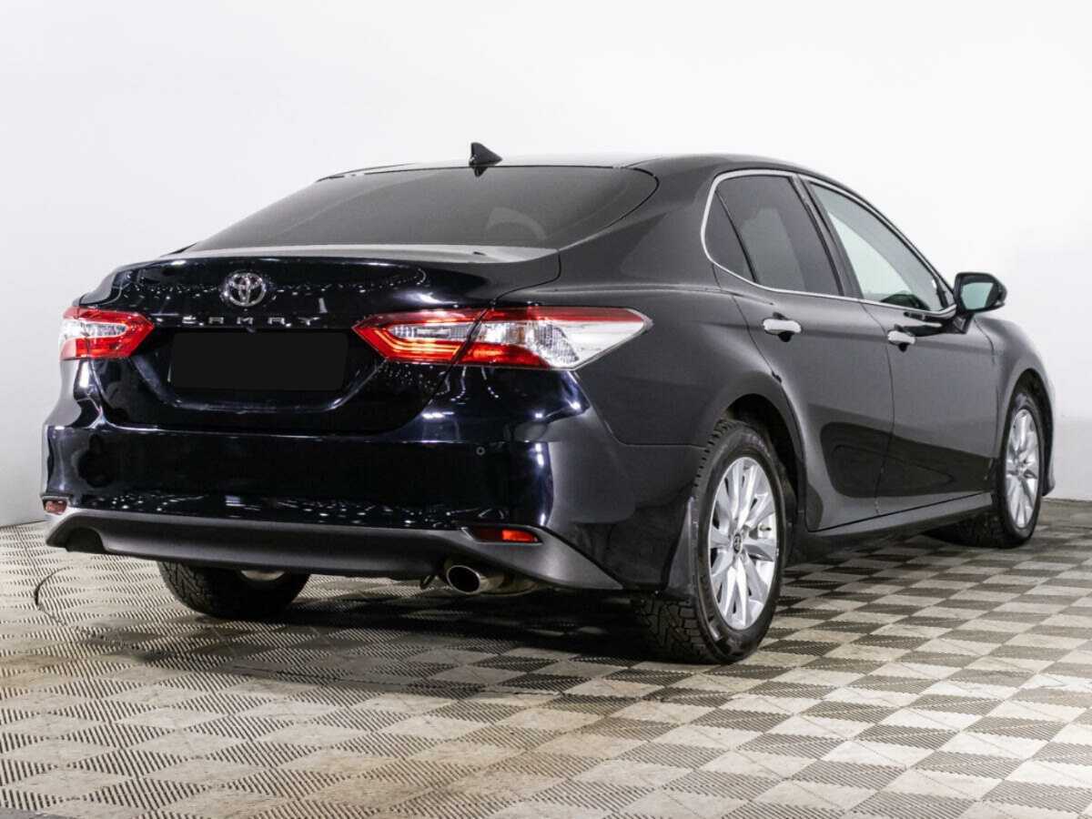 Toyota Camry 2021 года с пробегом. Фото: #4