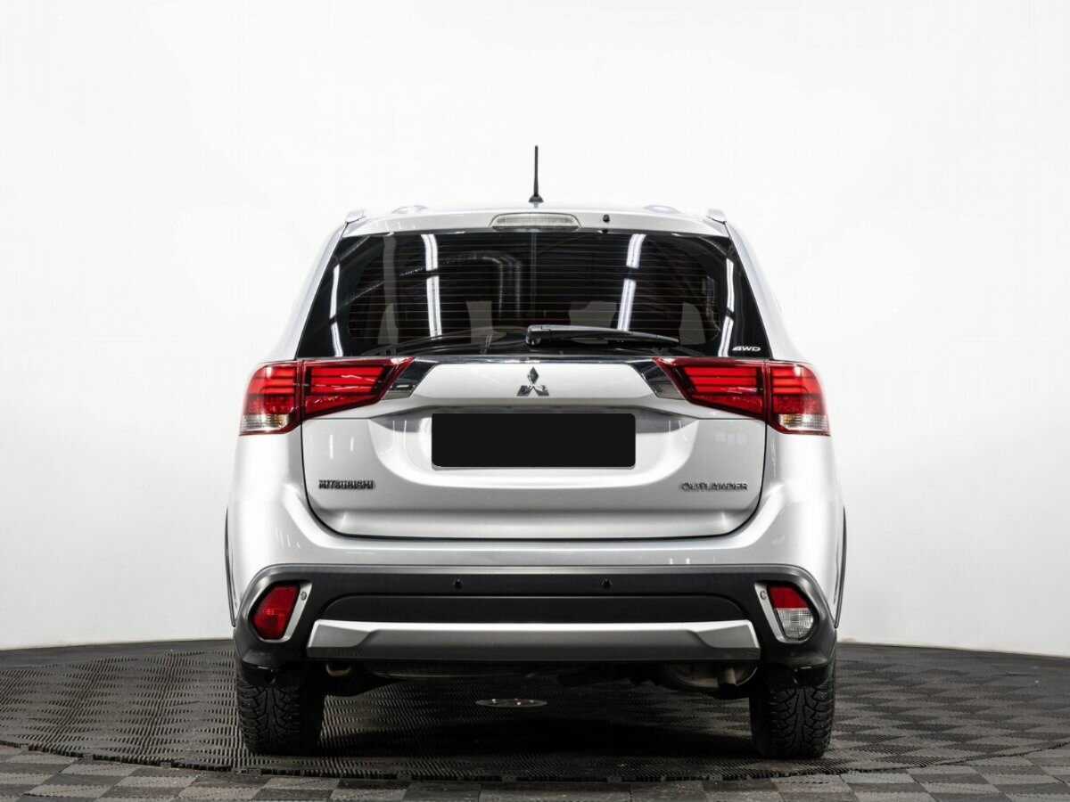 Mitsubishi Outlander 2016 года с пробегом. Фото: #4
